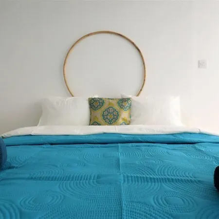 Apartment 3b Seaview Duplex Penthouse W Hot Tub Finikoudes Beach